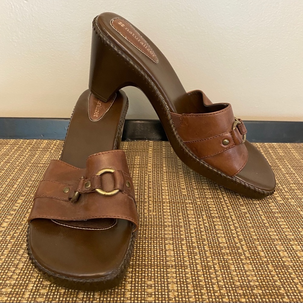 Naturalizer Brown Leather Open-Toe Slide Sandals
